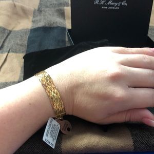NWT stunning 18K Gold over silver Braided Bracelet